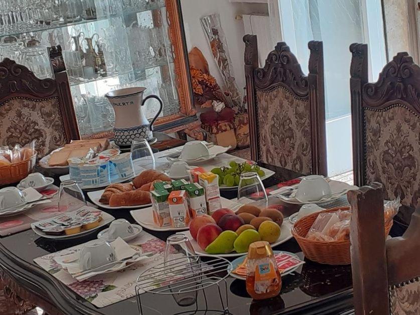 A Casa Di Adele Bed & Breakfast Касерта Екстериор снимка