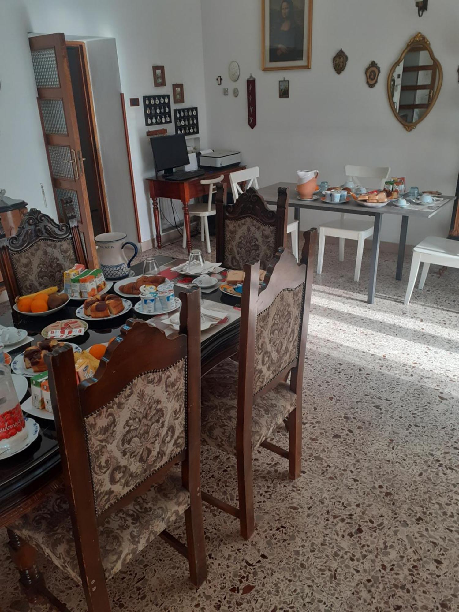 A Casa Di Adele Bed & Breakfast Касерта Екстериор снимка