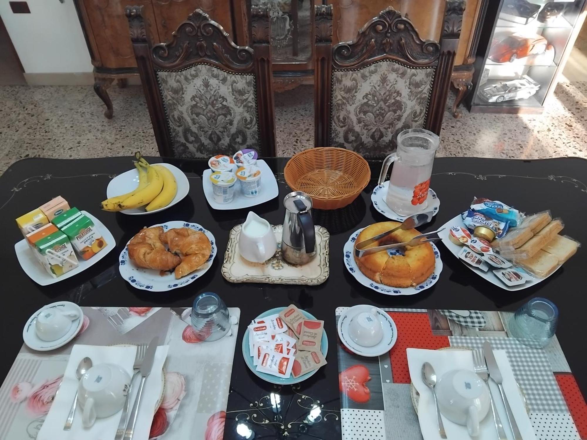 A Casa Di Adele Bed & Breakfast Касерта Екстериор снимка